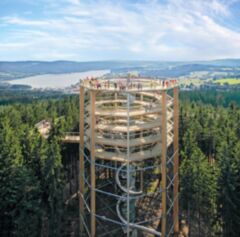 BWP-Lipno Luftaufnahme-Turm Sommer@ZAK